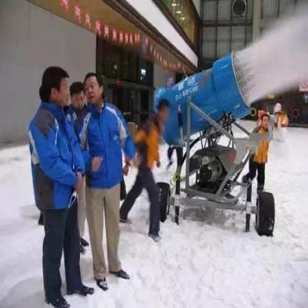 多功能造雪机